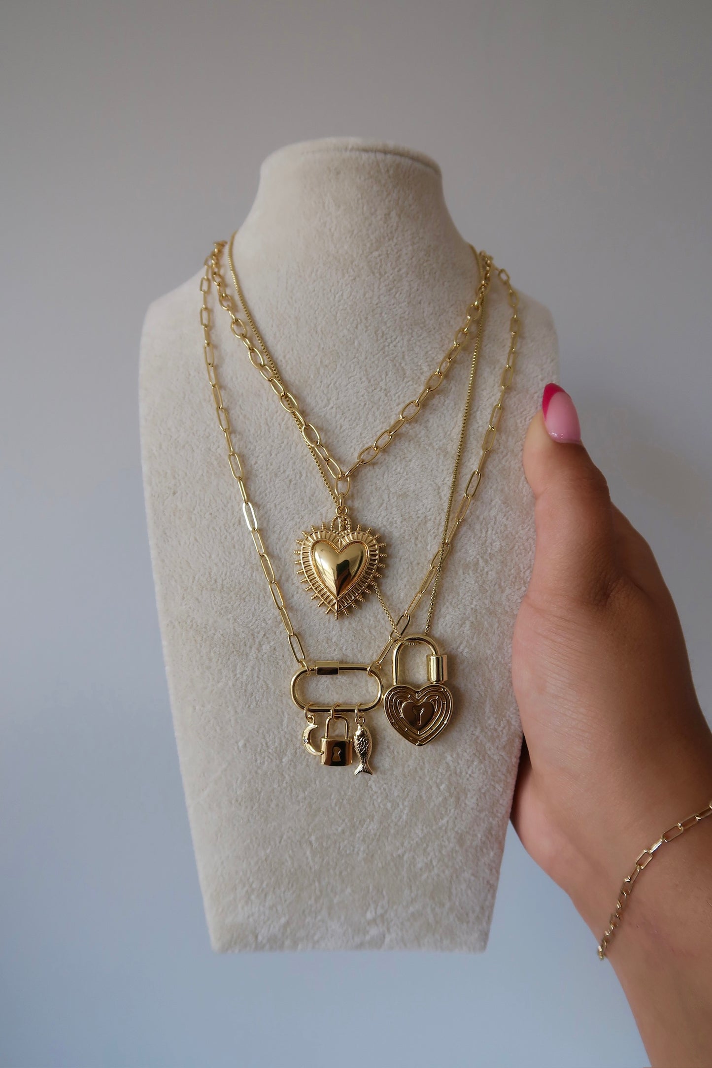 ally necklace